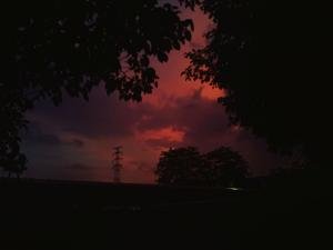 《靜悄悄》
